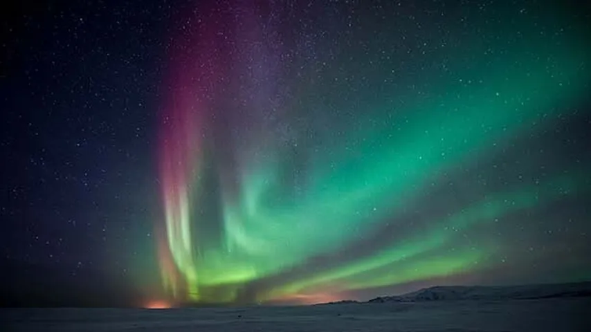 Islandia, un sueño para los amantes de las auroras boreales. (Foto: Envato)