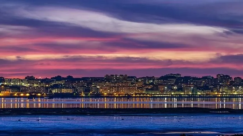 Santander lanza unos bonos turísticos para mover el turismo. (Foto: Envato)