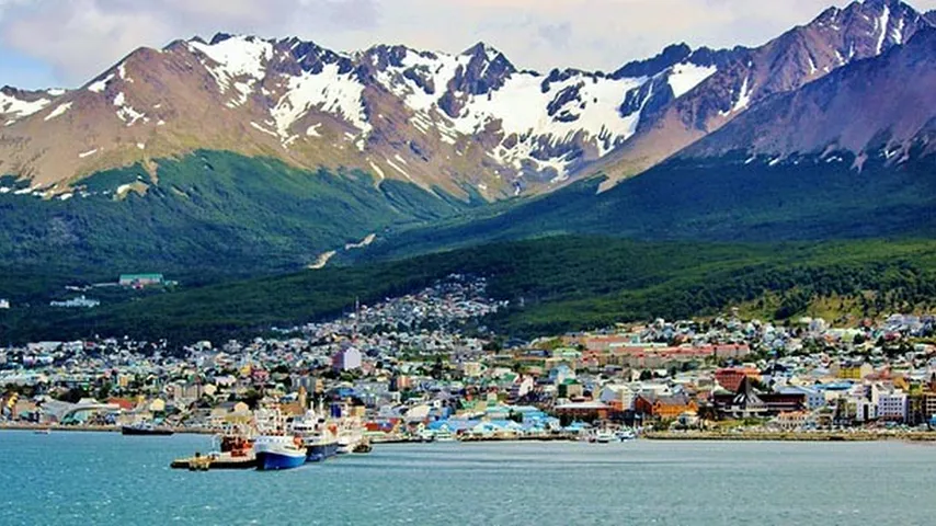 Ushuaia con montañas nevadas en Patagonia, Argentina. (Foto: Pixabay)