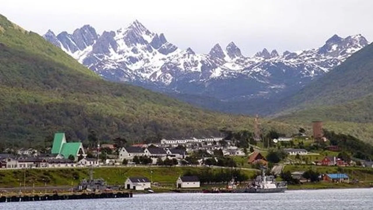 Puerto Williams, la ciudad más austral del mundo, en la isla Navarino.