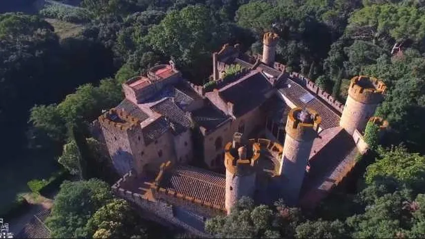 El castillo que tiene historia en Juego de Tronos. (Foto: YouTube)